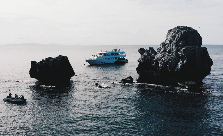 斯米蘭 ISSARA 船宿