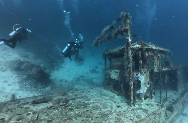 Day2 Check Dive ,馬達京島、丁巴丁巴島一日3潛